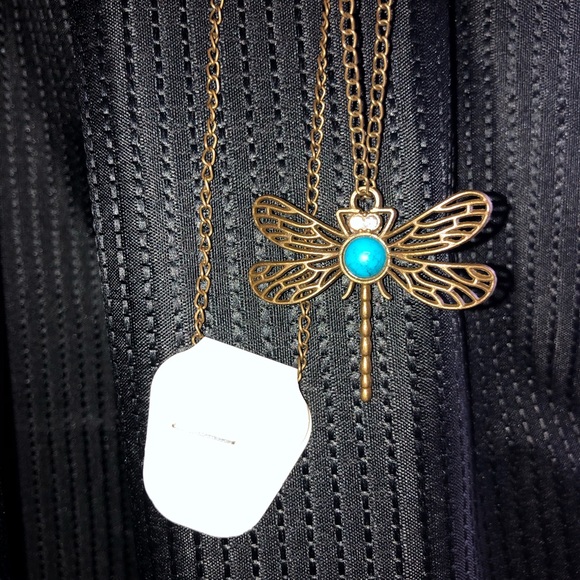 !!!2/20$!!!!Fairytales dragonfly necklace - Picture 1 of 4